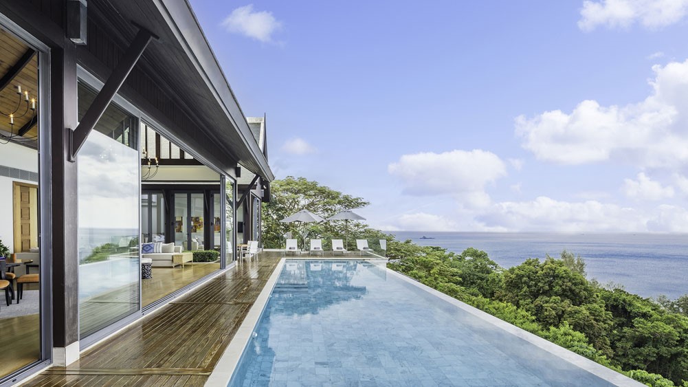 Malaiwana - Villa Haleana - Infinity pool overlooking the ocean